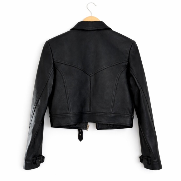 American Rag Black Genuine Leather Jacket Women’s Size Medium Moto Cropped Belt - Picture 3 of 10